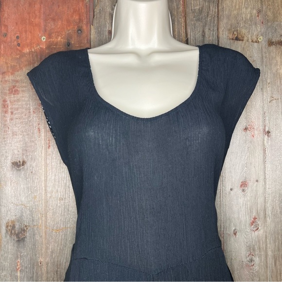 Anthropologie Black Abbey Crepe Wide Leg Jumpsuit Tie Waist Cocktail Size 6 - Picture 3 of 13